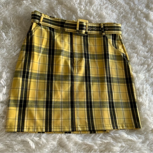 Hollister Dresses & Skirts - Hollister Yellow Black Pencil Mini Skirt Casual